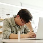 Co wziąć ze sobą na siłownię: kompletny przewodnik po niezbędnym wyposażeniu